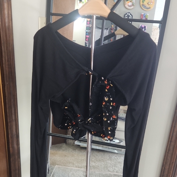 Free People Black Fitted Crop Bodysuit - Picture 2 of 3